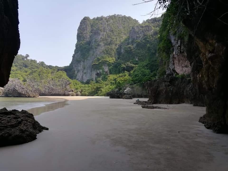 Cashew Nut Bungalow, Ko Mook Bagian luar foto